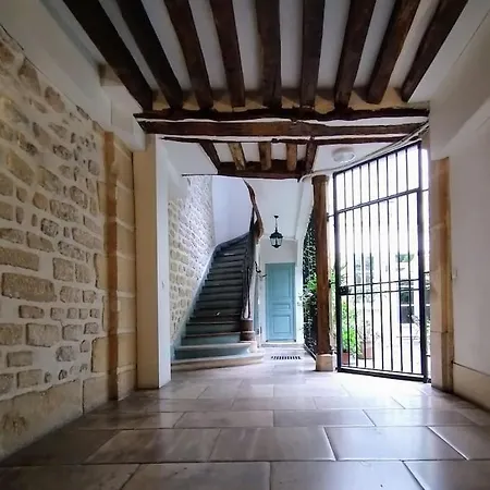 Cozy Marais Apartment *