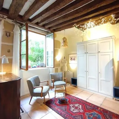 Cozy Marais Parigi